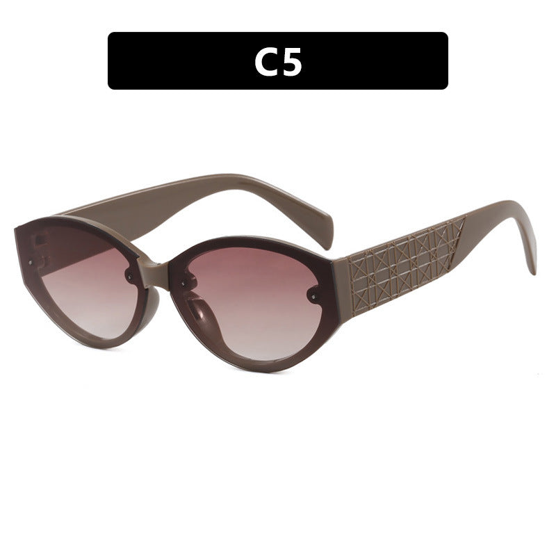 Ladies extravagant Cat-Eye sunglasses with textured frame Bowlift