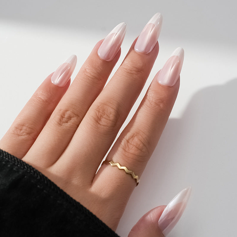 Elegant Stiletto Press-On Nails with Ombre Design Bowlift