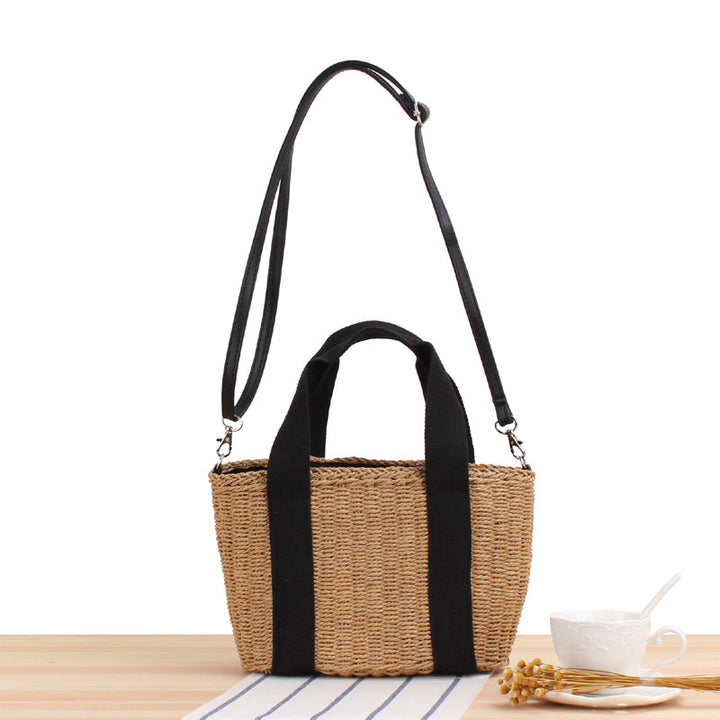 Handbag made of braided natural material with adjustable shoulder strap Bowlift
