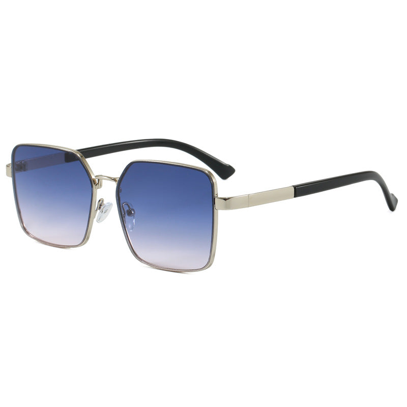 Women's fashionable sunglasses in square design with gradient lenses Bowlift