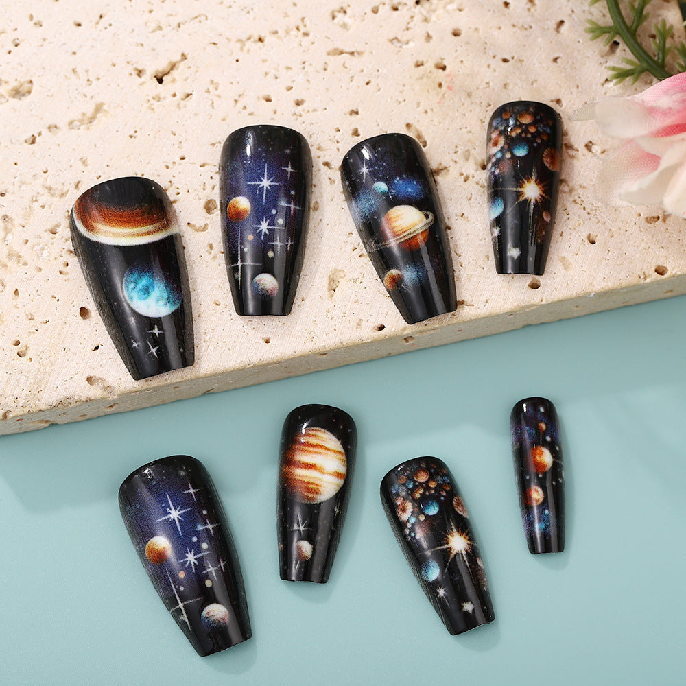 Artificial nails with galactic motifs Bowlift
