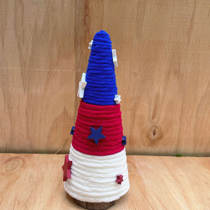 Unisex festive table tree made of knitted fleece with star topper and wooden base Bowlift