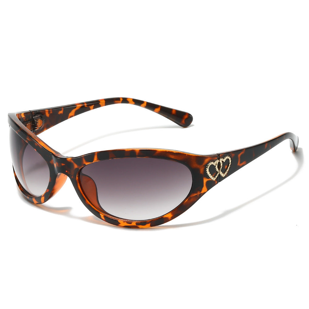 Fashion Cat-Eye Sunglasses with Heart Detail Bowlift