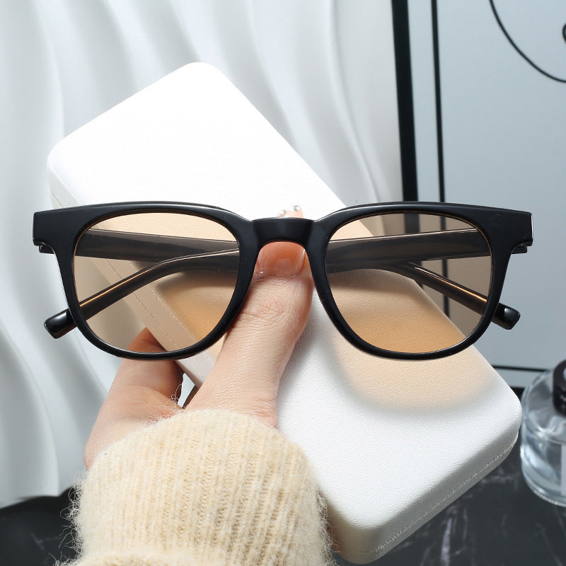 Women's fashionable cat-eye sunglasses with high-quality plastic frame Bowlift