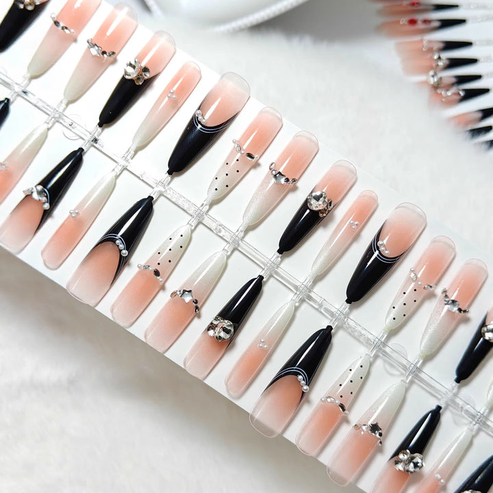 Elegant Artificial Nails with Glitter Accents and Fashionable Design Bowlift