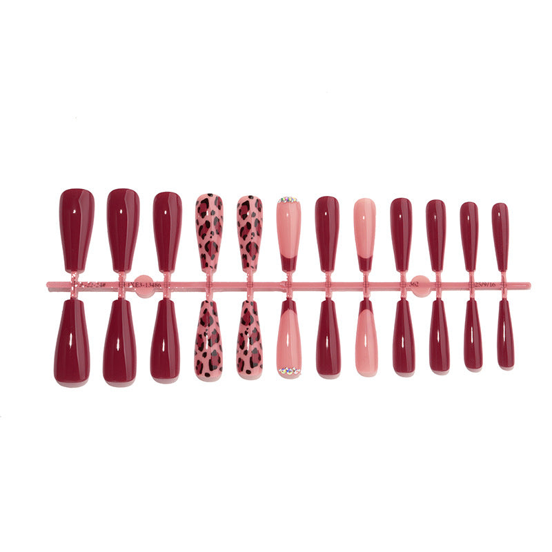 Decorative Press-On Nail Set with Stylish Leopard Accents Bowlift