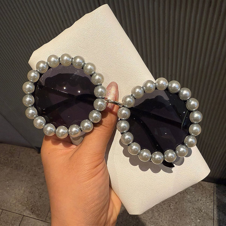 Women's elegant vintage sunglasses with pearl embellishment Bowlift
