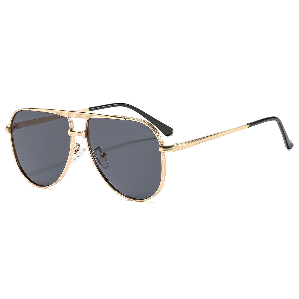 Ladies sunglasses in elegant pilot design Bowlift