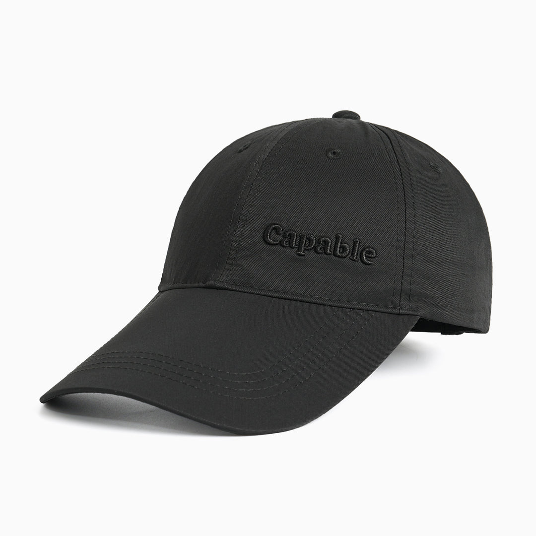 Women's sporty functional cap with breathable material Bowlift