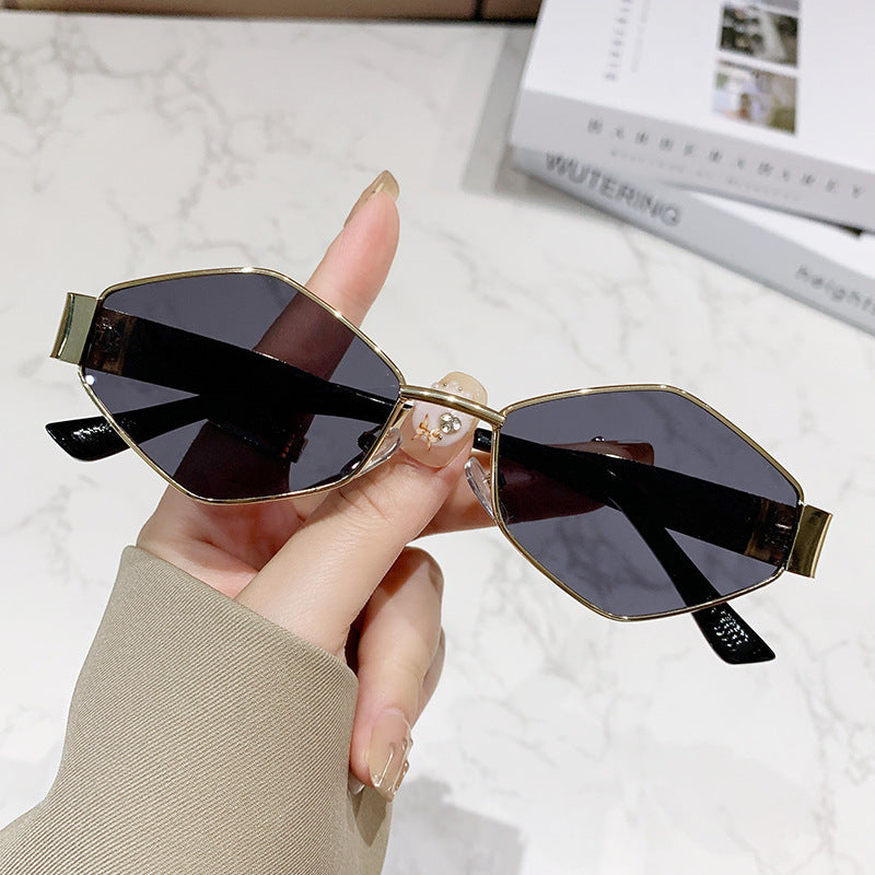 Women's Geometric Cat-Eye Sunglasses Bowlift