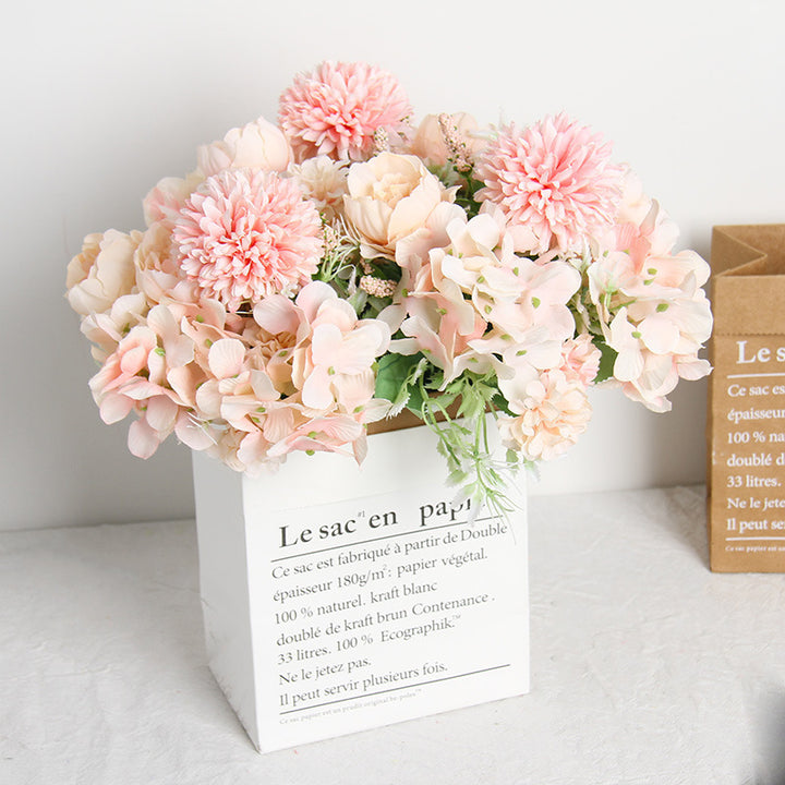 Elegant Floral Centerpiece Arrangement