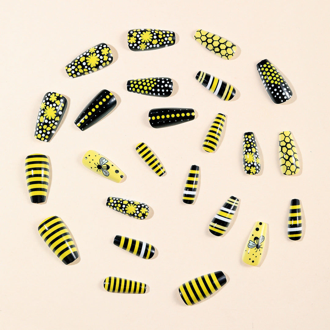 Bee-Inspired Acrylic Nail Art Bowlift