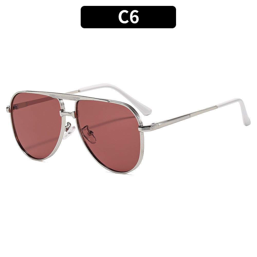 Ladies sunglasses in elegant pilot design Bowlift