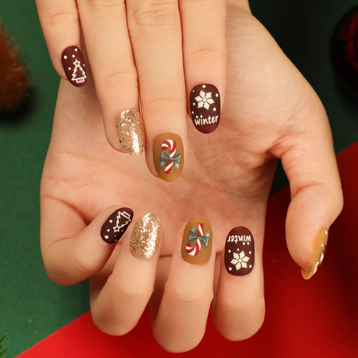 Sparkling winter nail extensions with festive designs Bowlift
