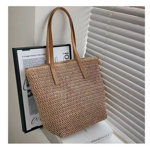 Handbag Made of Woven Natural Material with Leather Carrying Handles Bowlift