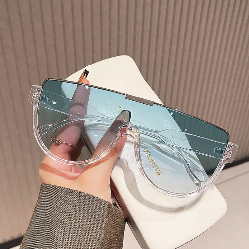 Women’s Fashion Sunglasses with Futuristic Shield Design Bowlift
