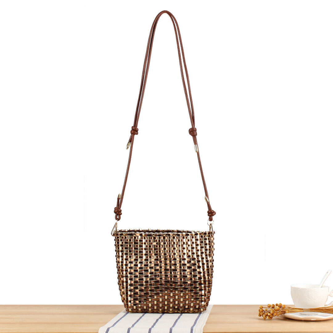 Shoulder bag made of handwoven synthetic material with fashionable sliding mechanism Bowlift