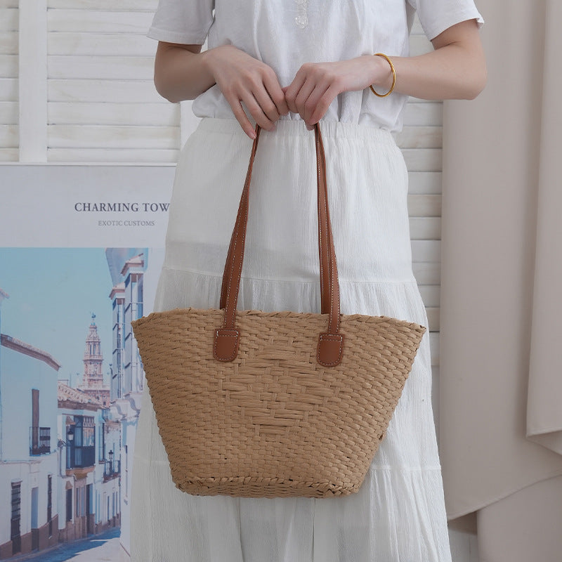Elegant basket bag with high-quality leather handles Bowlift