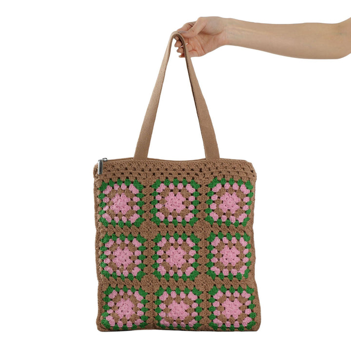 Handcrafted cotton tote bag in vintage granny design Bowlift