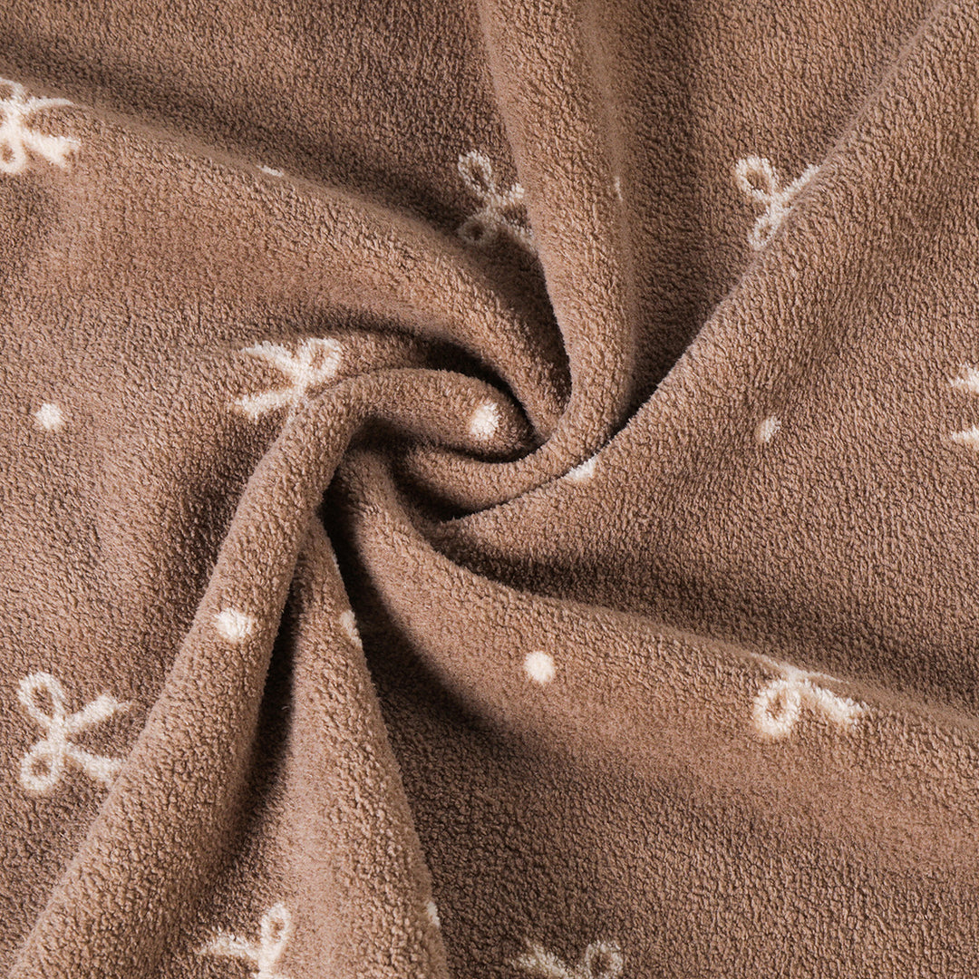 Women Cozy and High-Quality Bedspread Bowlift