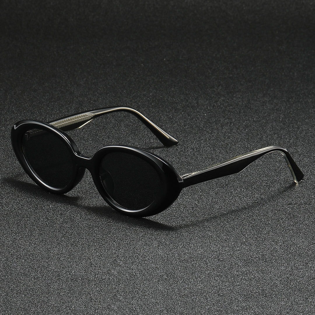 Ladies fashionable sunglasses in elegant, oval design Bowlift