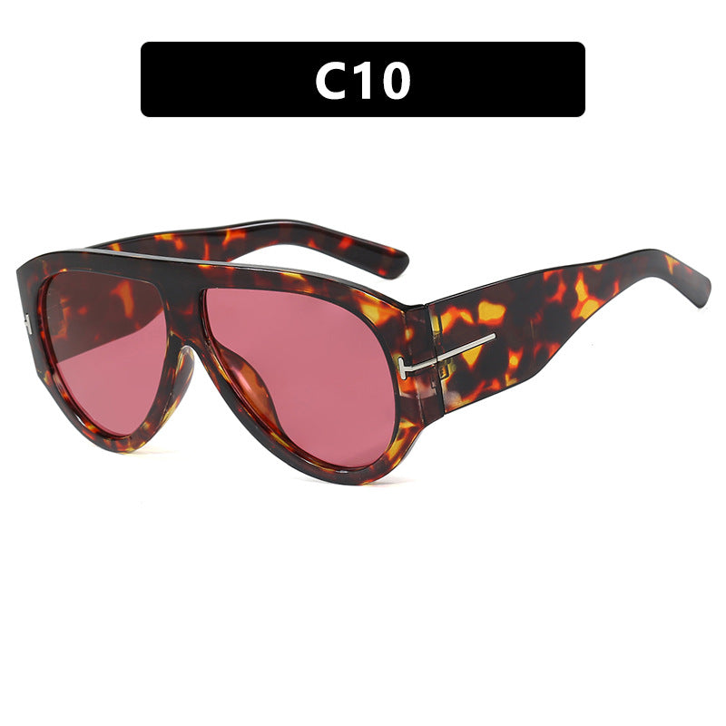 Women's fashionable oversized sunglasses in retro style Bowlift