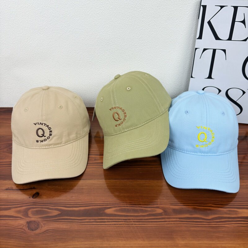 Women's Vintage-Inspired Adjustable Cap Bowlift