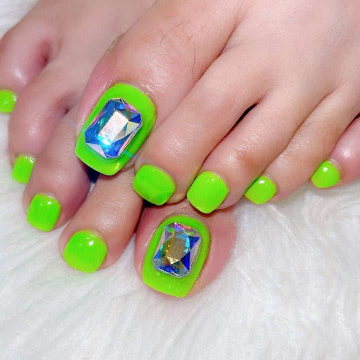 Trendy Toenail Art Bowlift