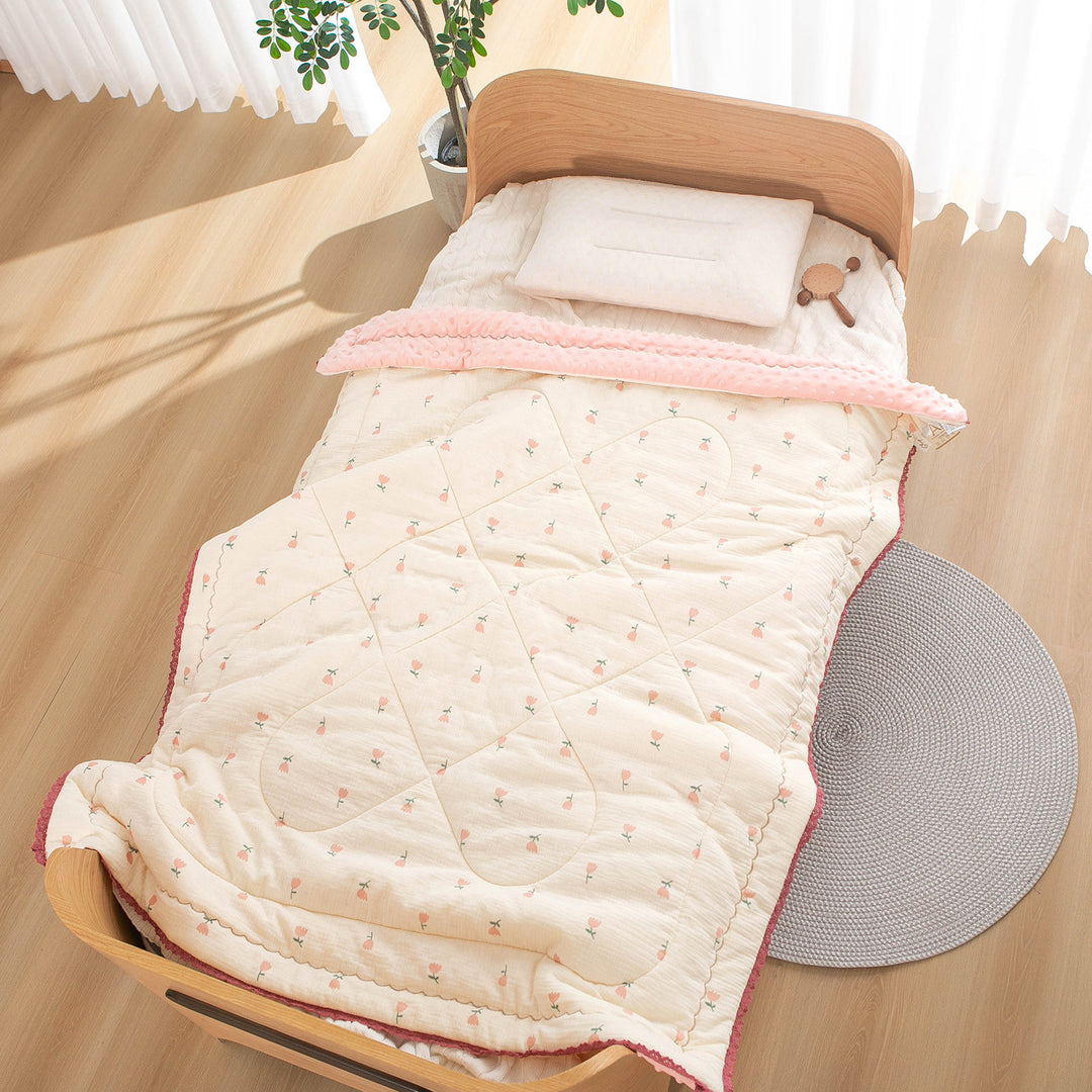 Women’s bedspread with high-quality floral design Bowlift