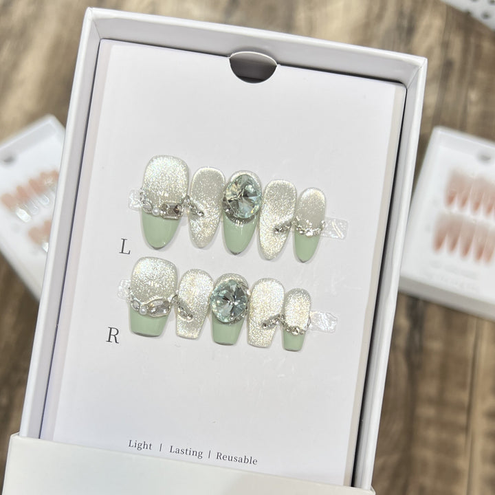 Glamorous Reusable Press-On Nail Set with Gemstone Accents Bowlift