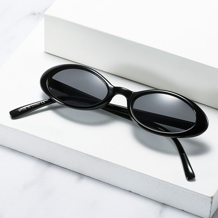 Retro-Inspired Oval Sunglasses Bowlift 1787812428