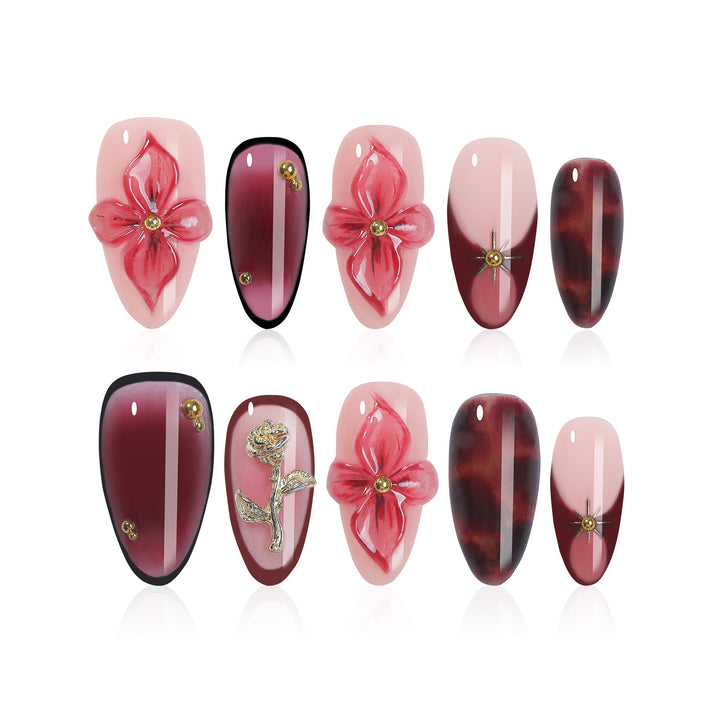 Nail art set with detailed floral designs Bowlift
