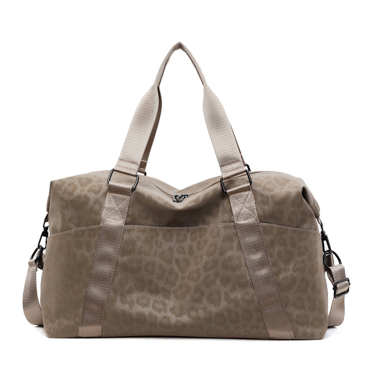 Sporty travel bag with structured upper material Bowlift