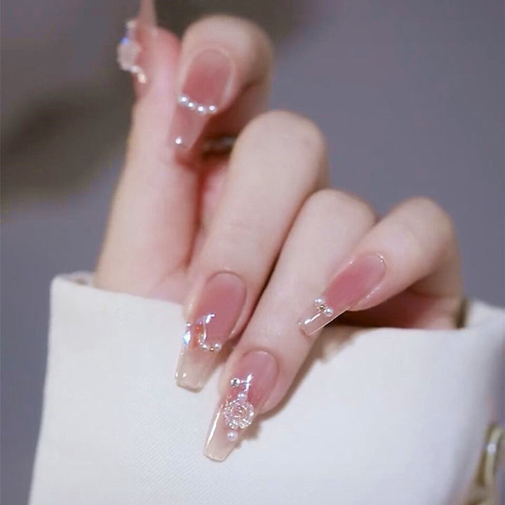 Festive Holiday Themed Press-On Nail Art Bowlift