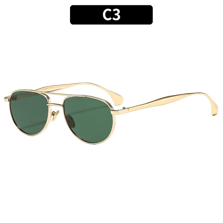 Vintage-Inspired Pilot Sunglasses