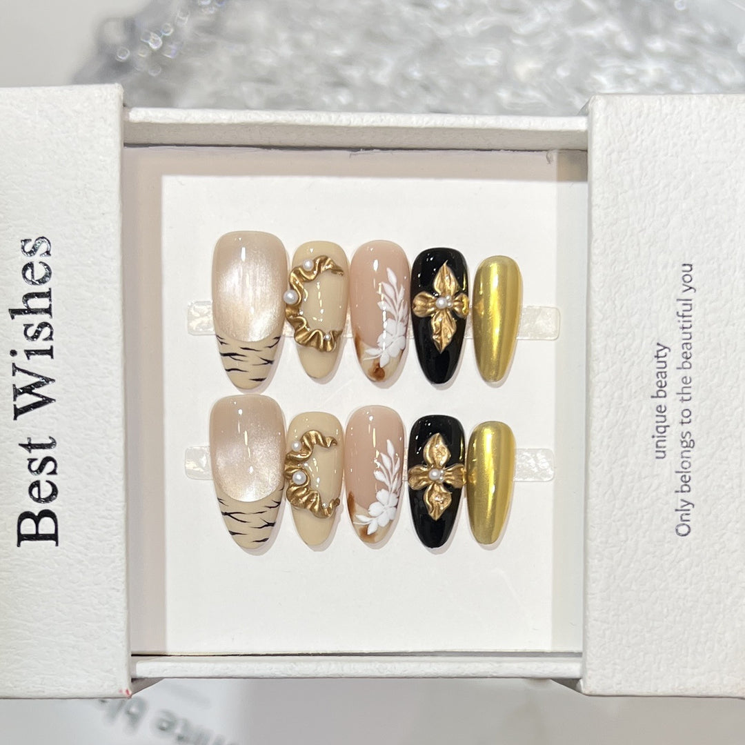Artistic Press-On Nail Set with Decorative Floral Elements Bowlift