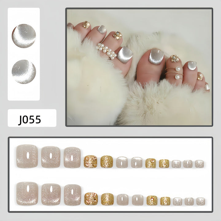 Artificial nails with elegant glitter effect Bowlift