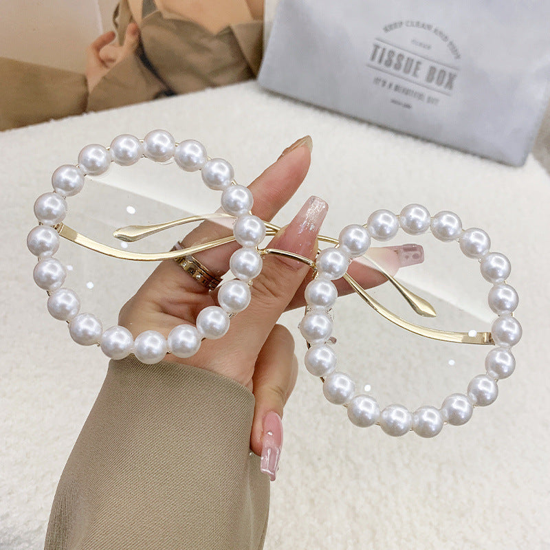 Women’s large sunglasses with pearl-embellished frame Bowlift