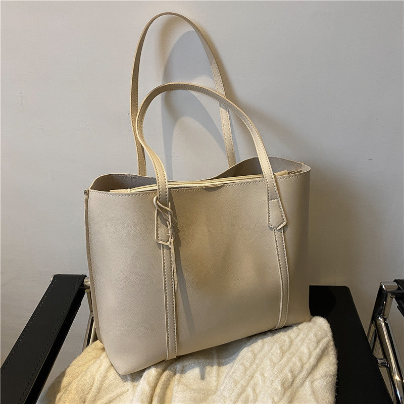 Luxurious Structured Tote Bag