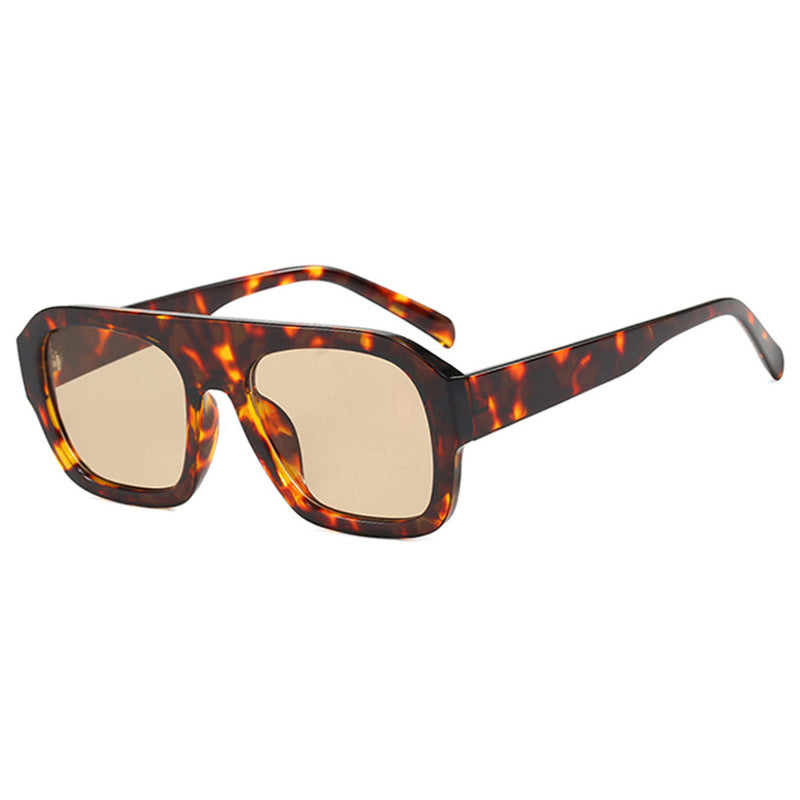 Women's fashionable sunglasses with a sturdy frame and wide lenses Bowlift