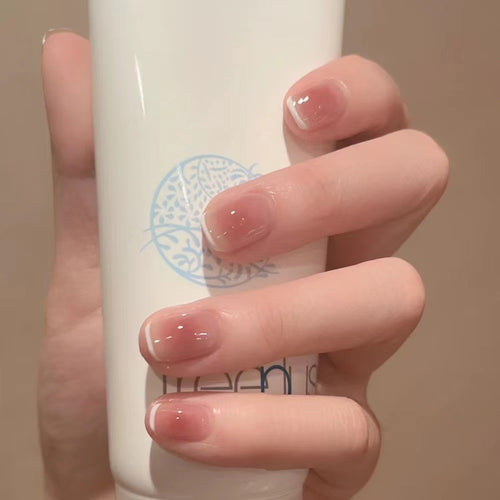 Elegant and natural nail art Bowlift