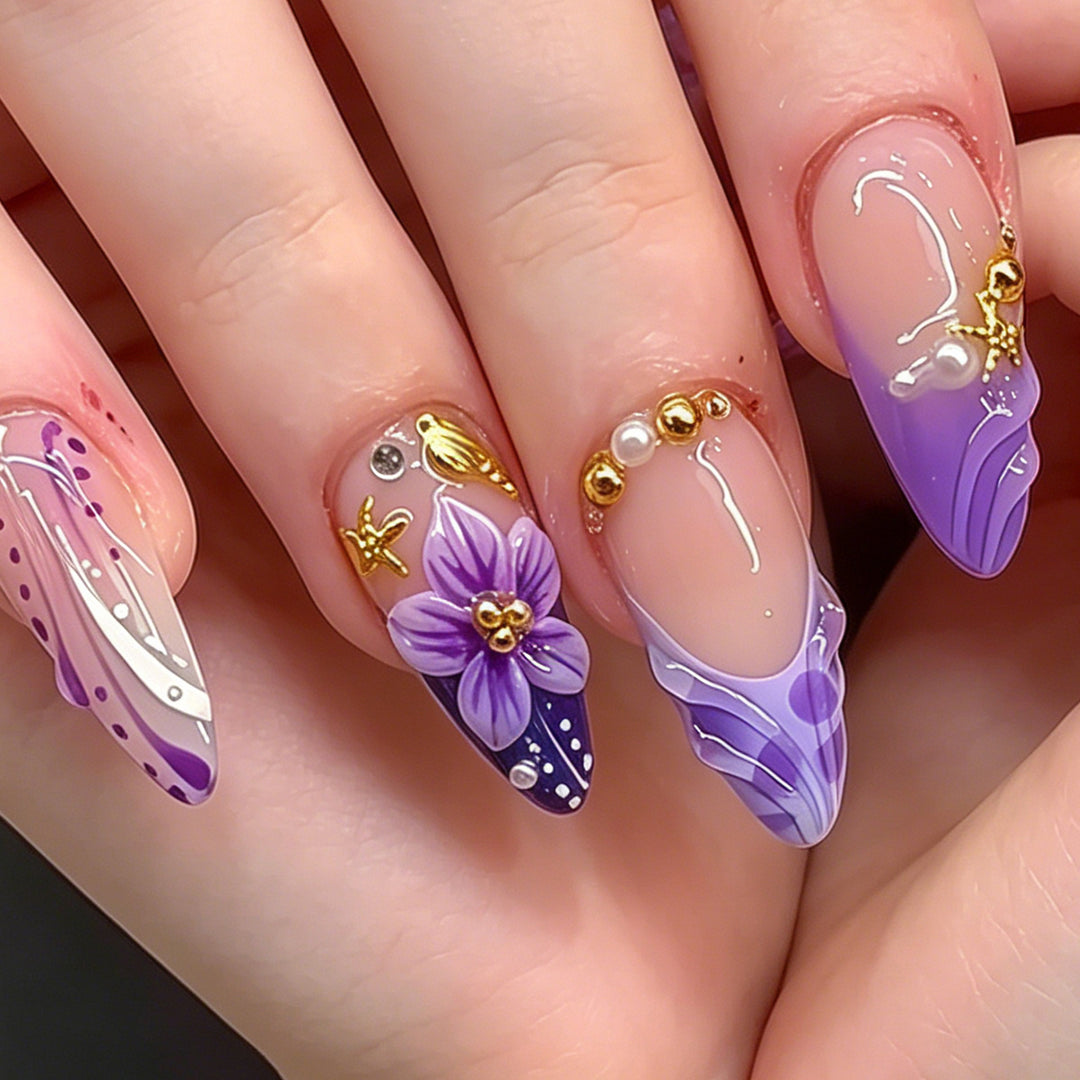 Decorative French Tip Nail Art Design Bowlift