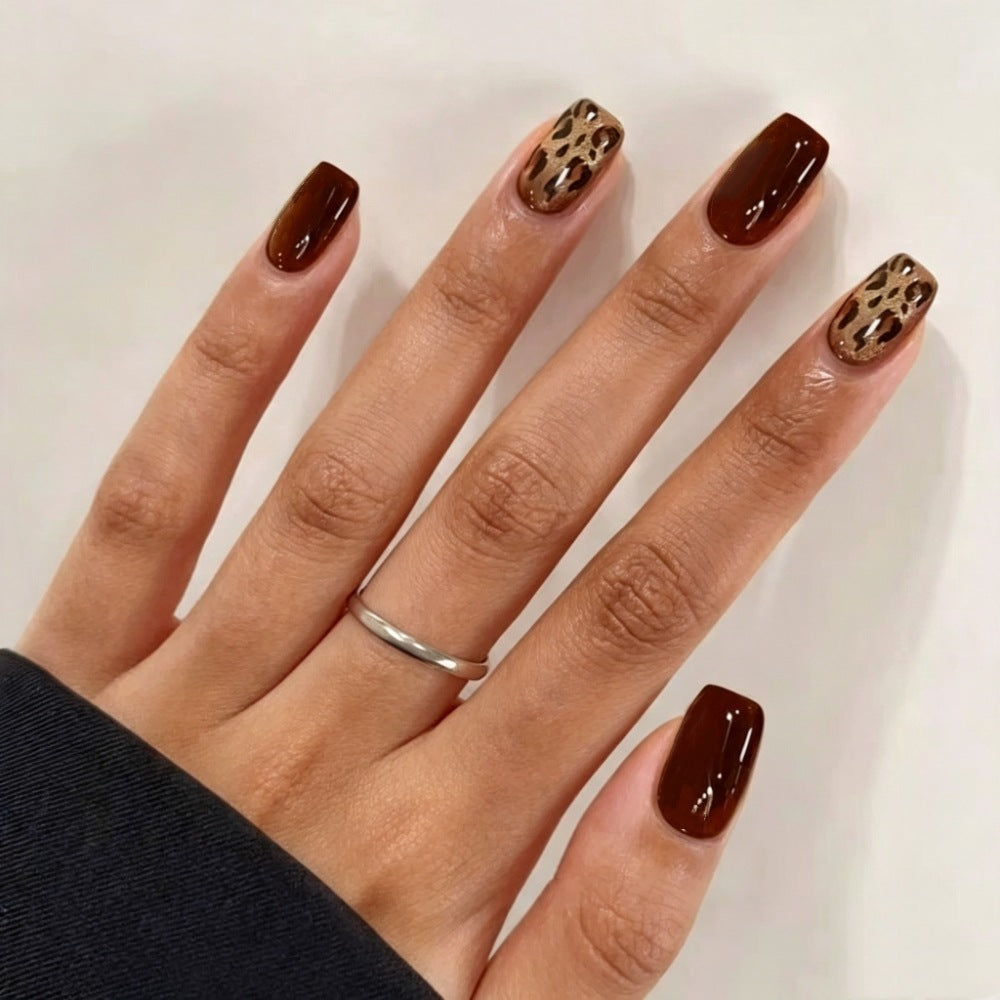 Stylish Animal Print Press-On Nails Bowlift