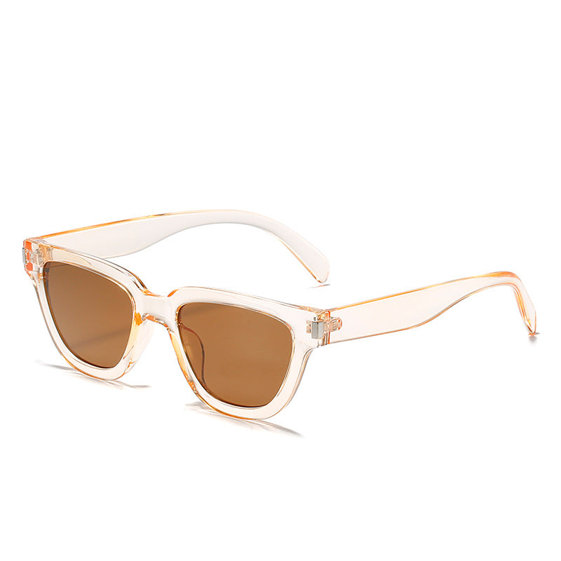 Fashionable Cat-Eye Sunglasses Bowlift
