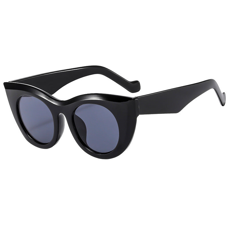 Women's Cat-Eye Sunglasses with Transparent Frame and Polarized Lenses Bowlift