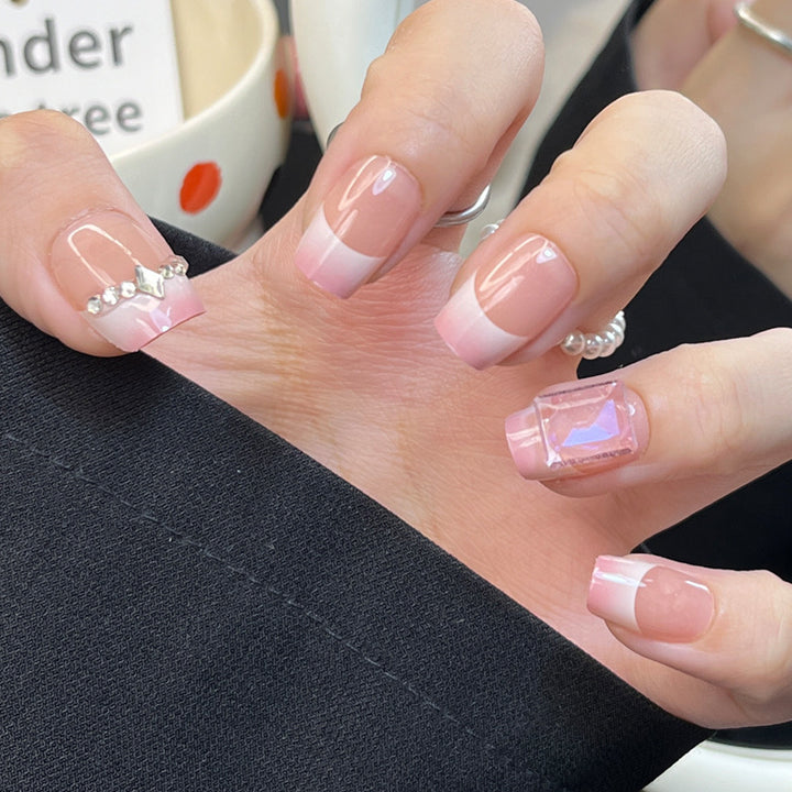 Glamorous Press-On Nail Set with Decorative Gemstone Accents Bowlift