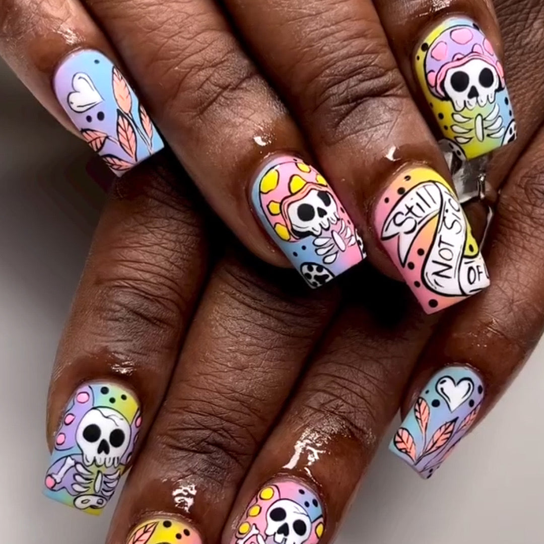 Creatively designed nail art set Bowlift