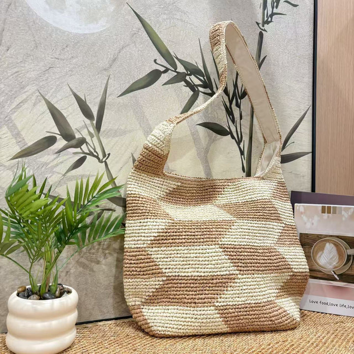 Practical Hobo Bag with Geometric Pattern Bowlift