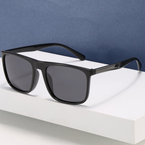 Women's modern sunglasses in minimalist design Bowlift