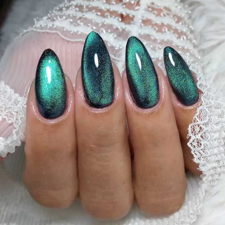 Iridescent Stiletto Press-On Nails Bowlift